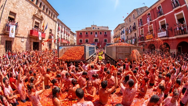 La Tomatina 2026 – Das weltgrößte Tomatenfest in Buñol, Spanien